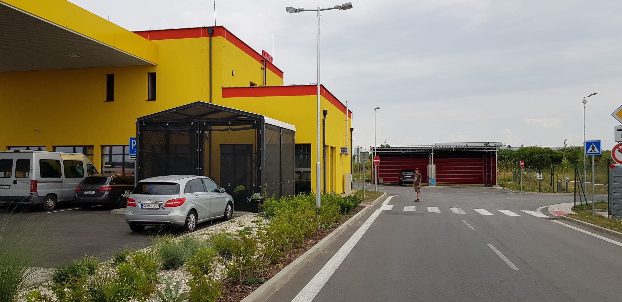 WhatsApp Image 2025-04-27 at 04.03.31 (1)