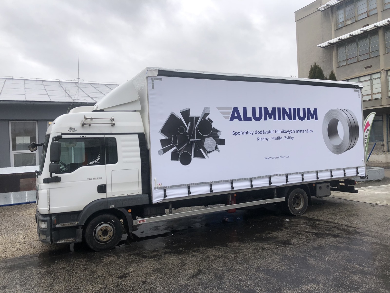 WhatsApp Image 2025-04-30 at 10.40.18 (2)